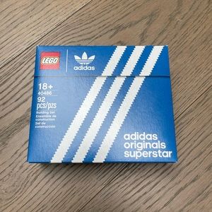 LEGO adidas original superstar set 40486